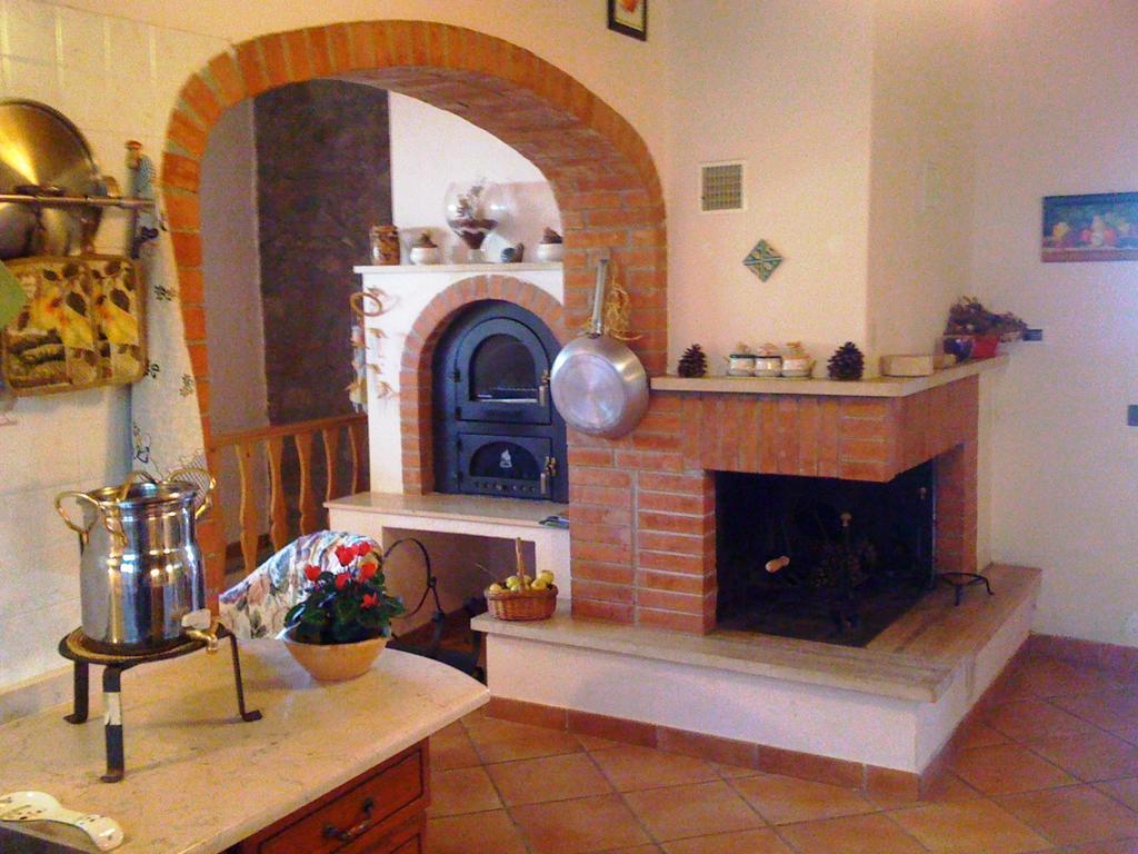 Casale Citerno Apartment Болсена Екстериор снимка